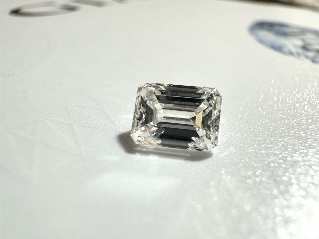 1.01 Carat D VS1 Round Cut Diamond