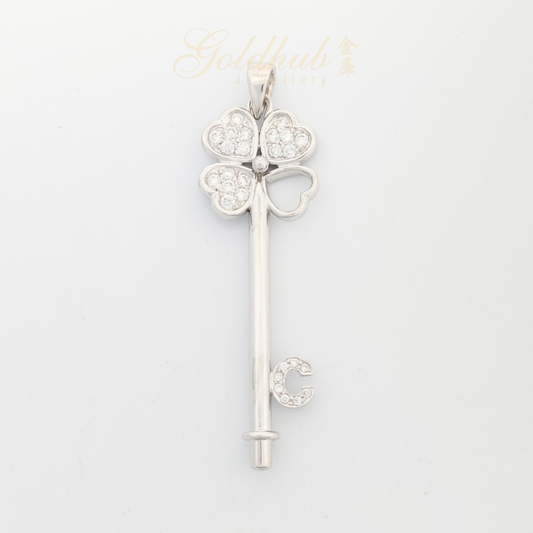 Clover Leaf Diamond Key Pendant in White Gold (Medium)