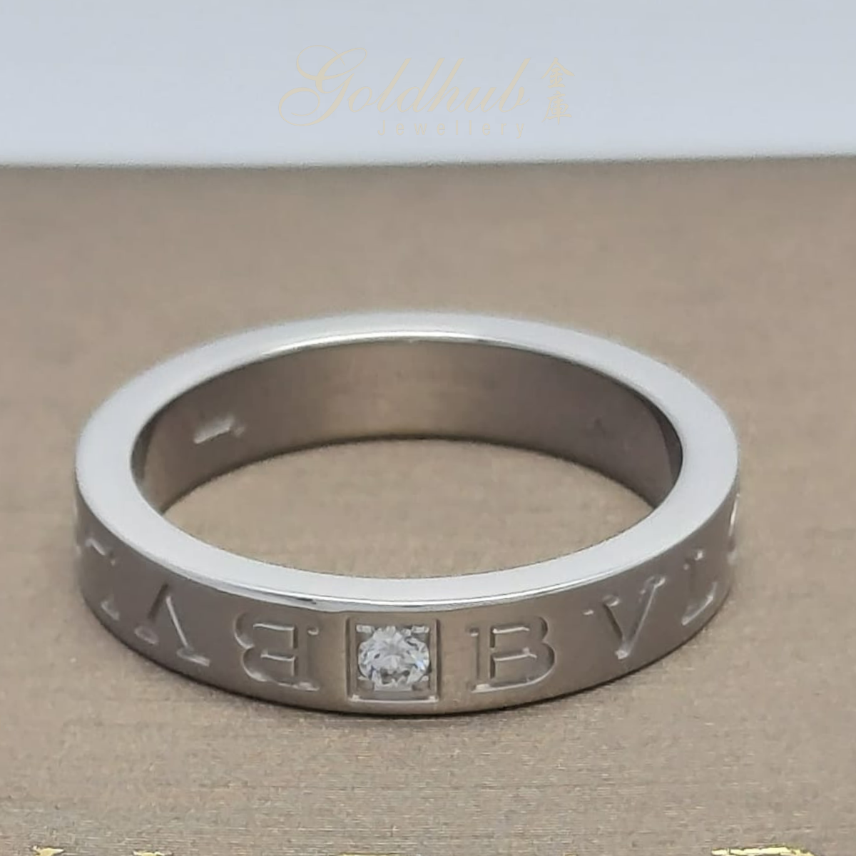 18k Pre-loved Bvlgari B.zero1 Essential Diamond Ring in White Gold