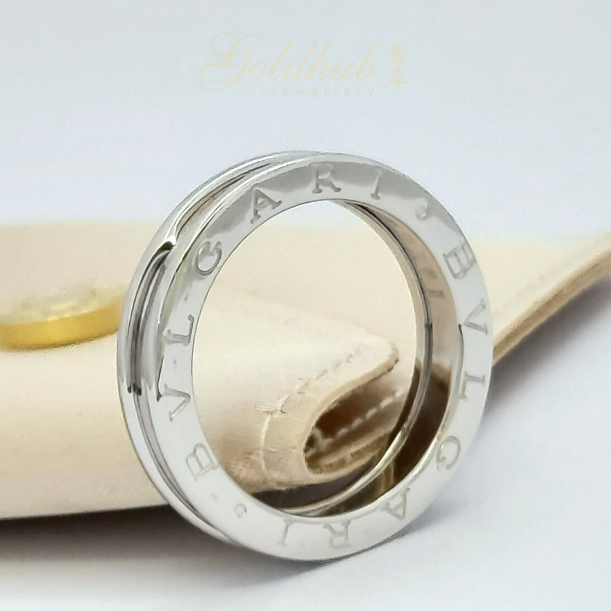 18k Pre loved Bvlgari B.zero1 One Band Ring in White Gold Gold