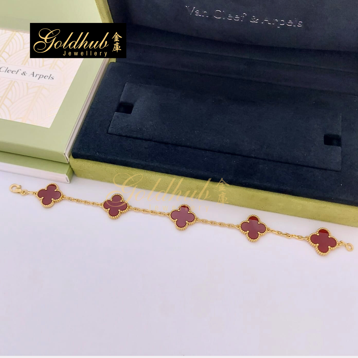 Van Cleef & Arpels Vintage Alhambra 5-Motif Carnelian Bracelet in Yellow Gold
