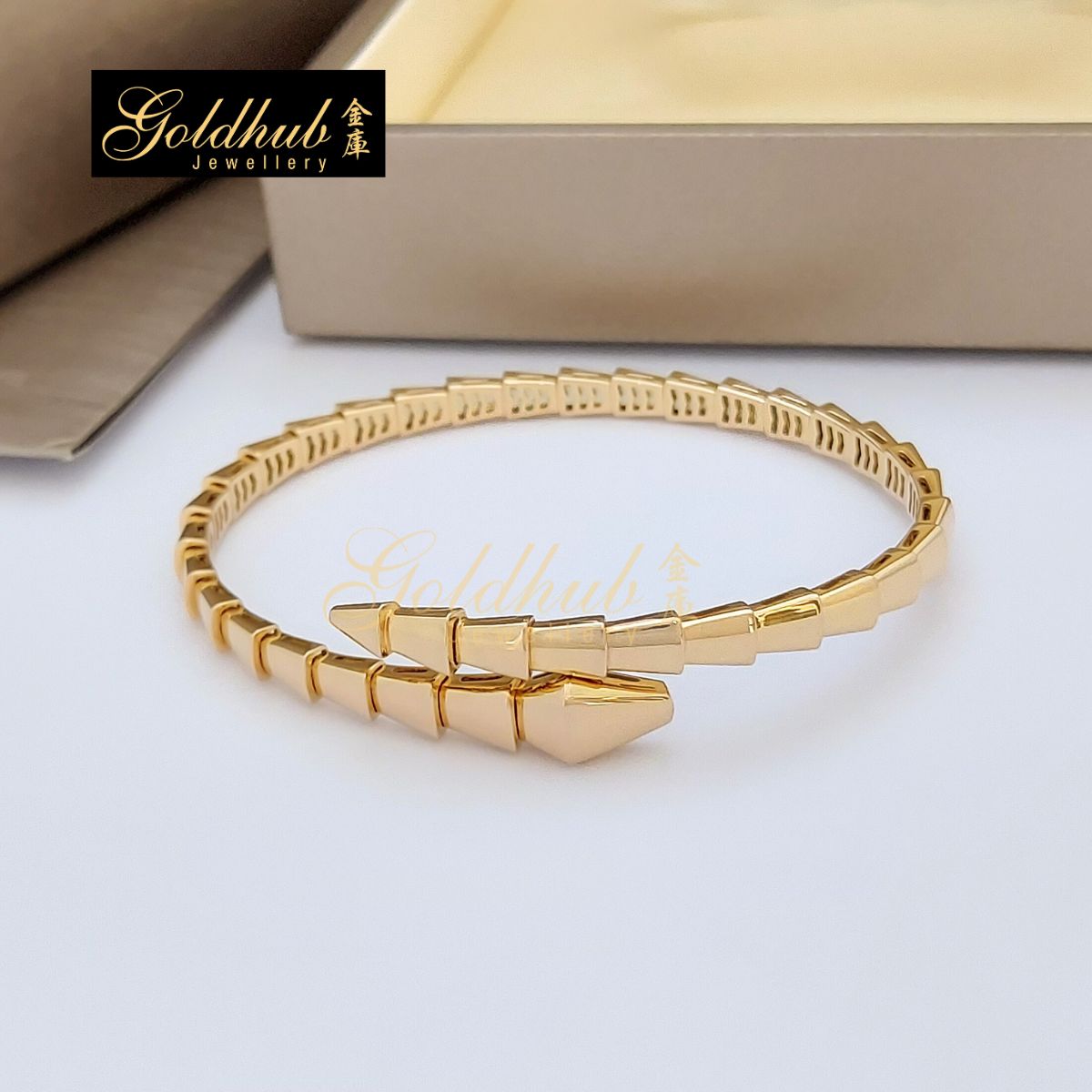 Bvglari Serpenti Viper Bracelet in Rose Gold, Size M