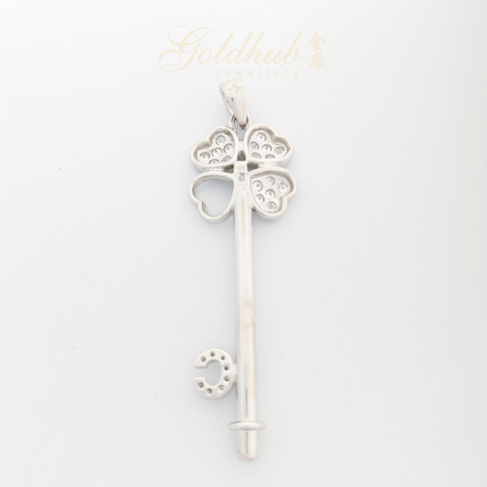 Clover Leaf Diamond Key Pendant in White Gold (Medium)