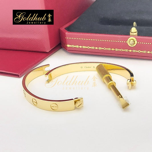 Cartier Love Bracelet (Classic Model) in Yellow Gold, Size 15