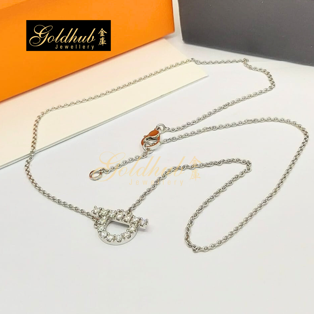 Hermes Finesse Pendant with Diamonds in White Gold
