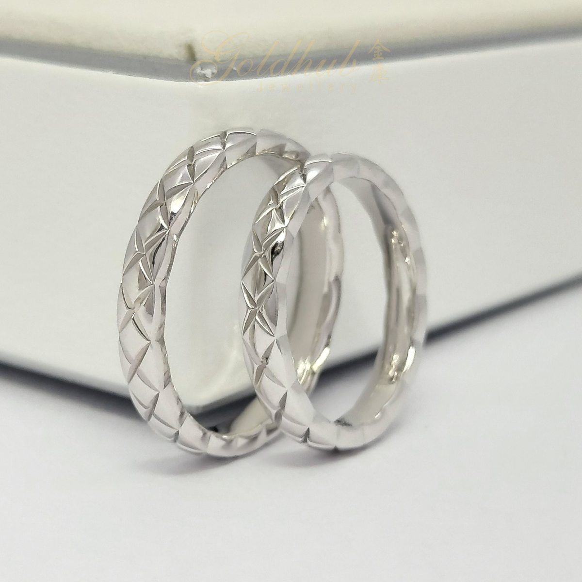 Chanel Coco Crush Ring (a pair) in Platinum