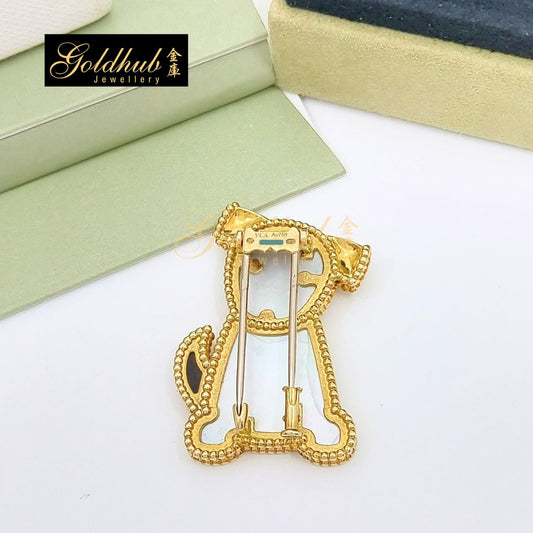 Van Cleef & Arpels Lucky Animals Dog Clip, Mother of Pearl Onyx in Yellow Gold