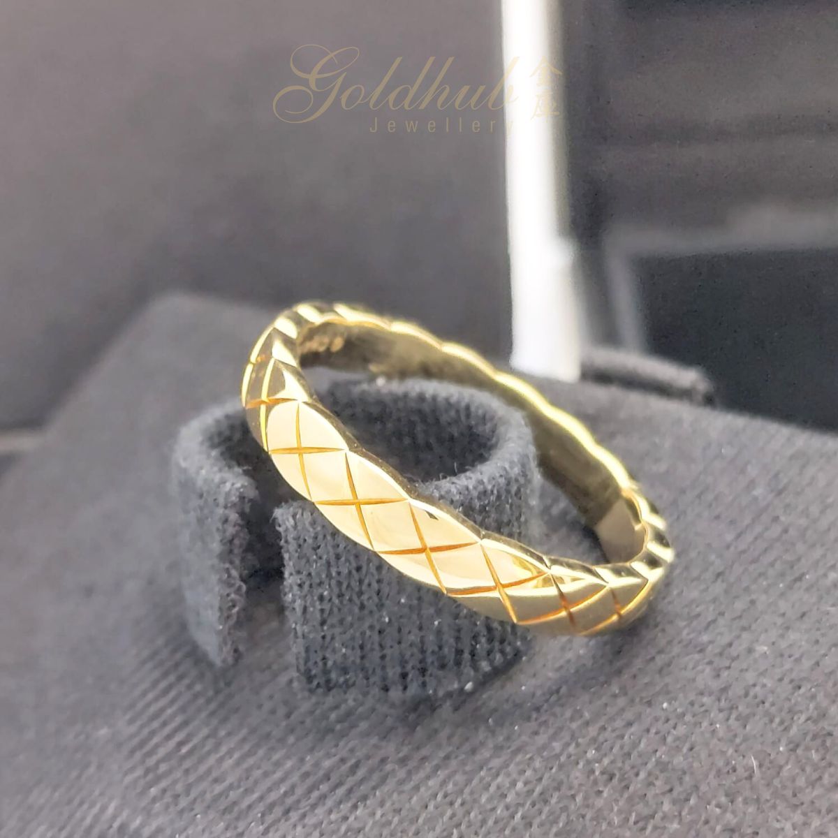 Chanel Coco Crush Mini Version Ring in Yellow Gold – Gold Hub