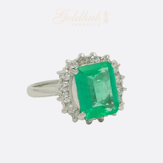 Emerald Diamond Ring in Platinum