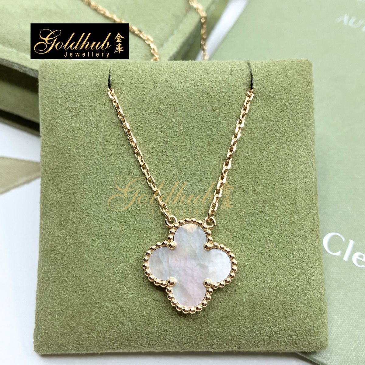 Van Cleef & Arpels Vintage Alhambra Pendant, Mother of Pearl in Yellow Gold
