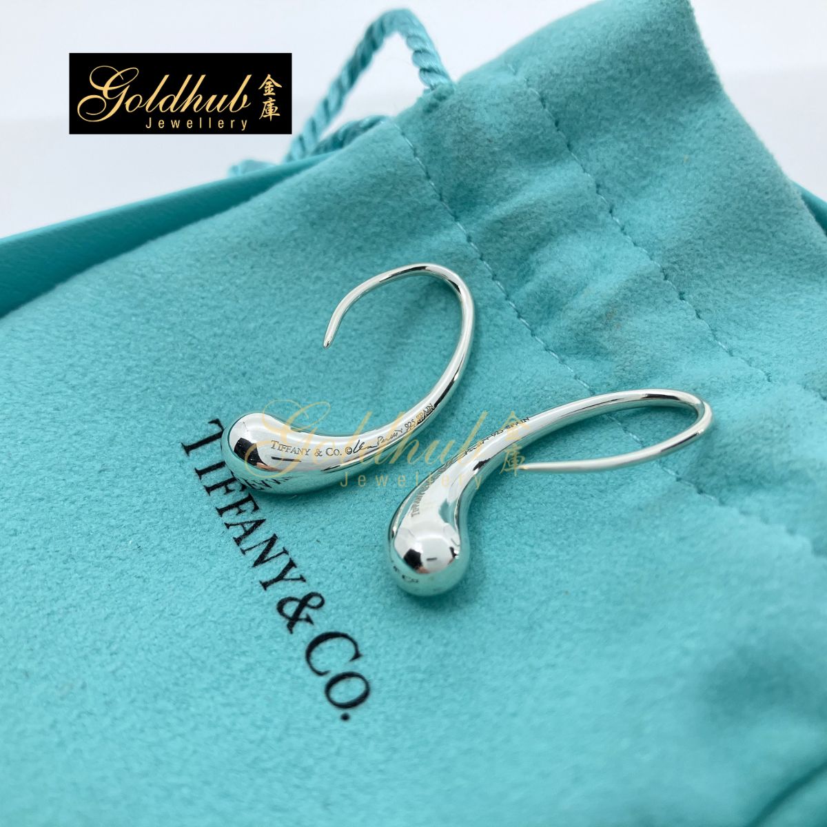 Tiffany & Co Elsa Peretti Tear Drop Earrings in Silver