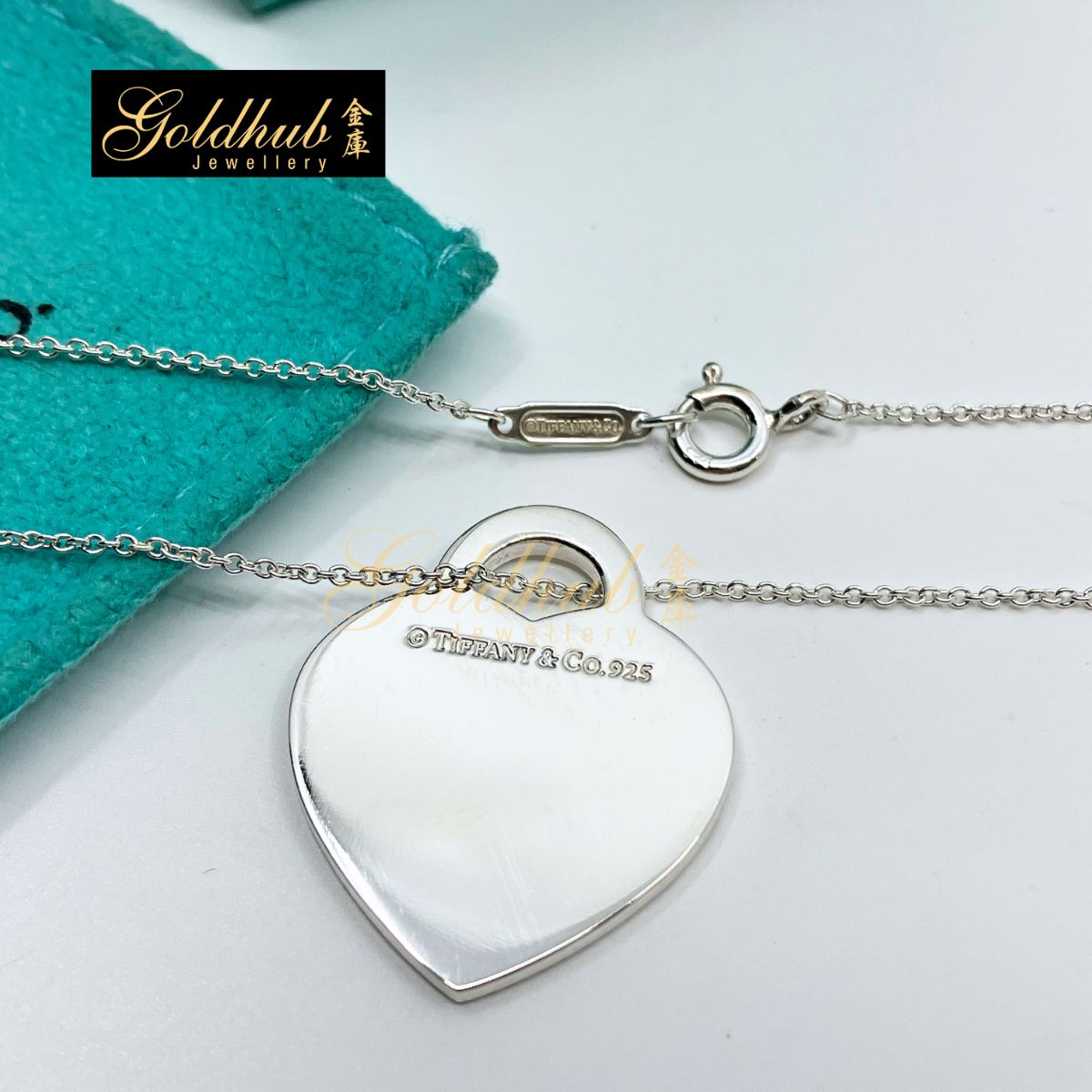 Tiffany & Co. Fifth Avenue Notes Medium Heart Necklace in Silver