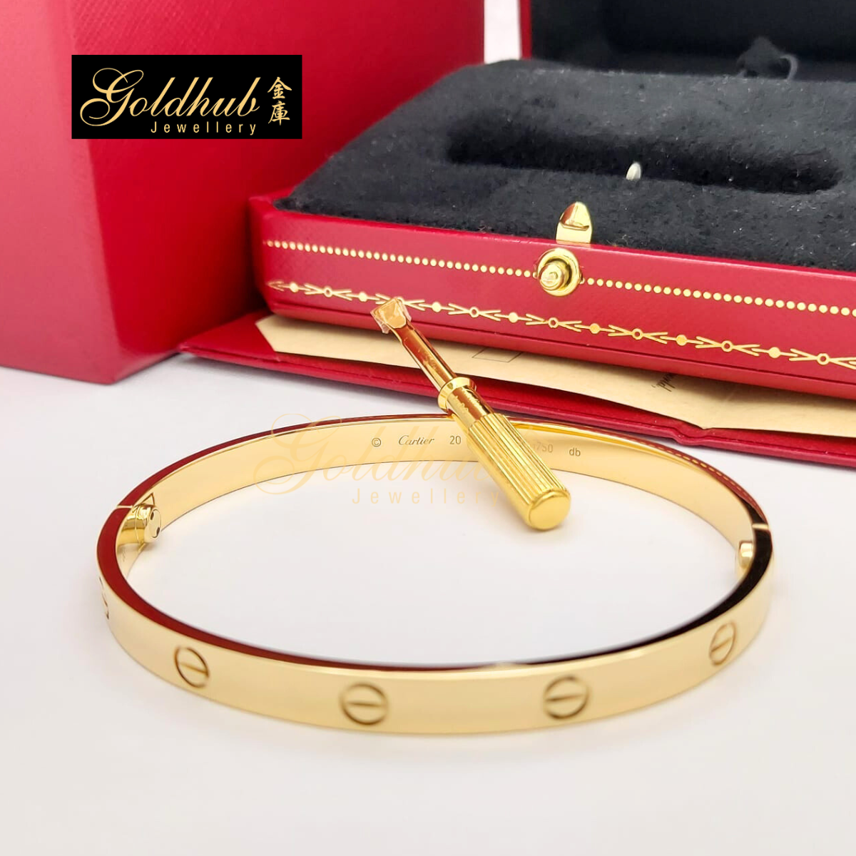 Cartier Love Bracelet in Yellow Gold, Size 20