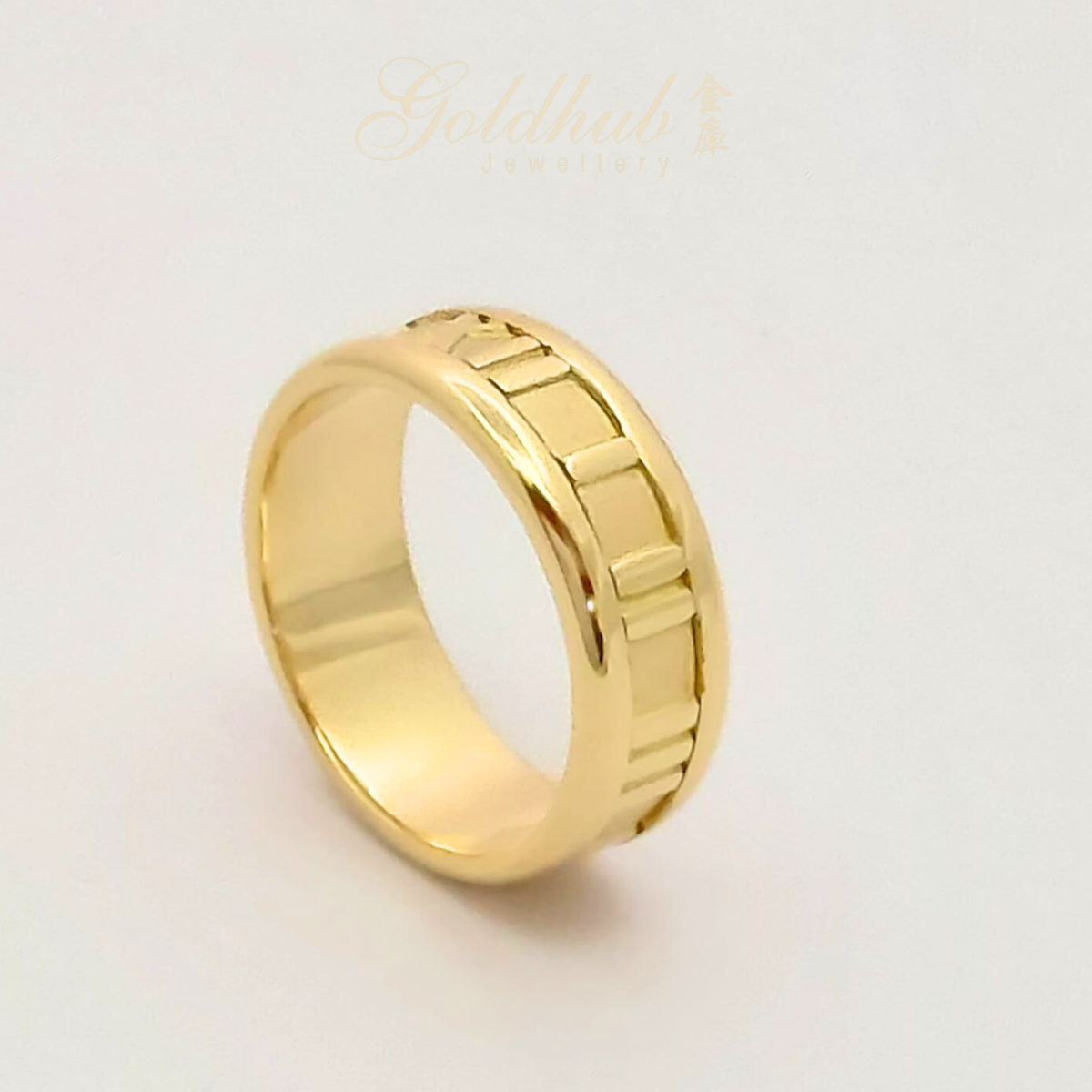 Tiffany & Co. Atlas Ring in Yellow Gold