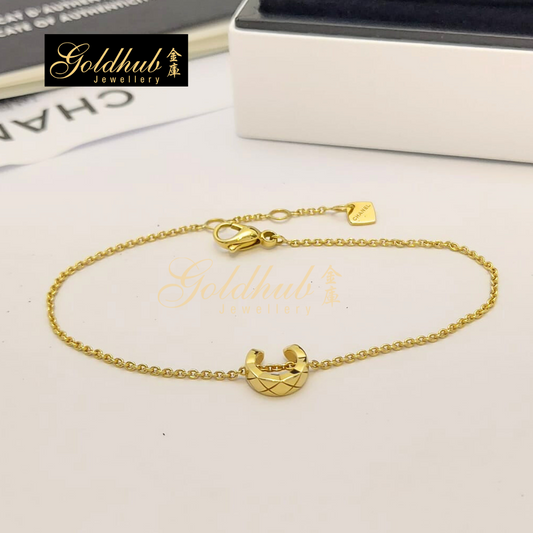 Chanel Coco Crush Quilted Motif Bracelet in Yellow Gold