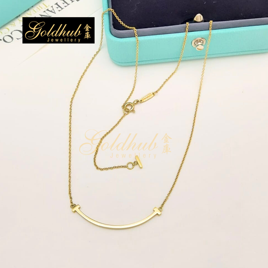 Tiffany T, Smile Pendant, Small in Yellow Gold