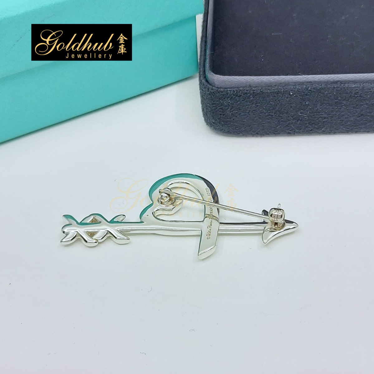 Tiffany & Co Paloma Picasso Loving Heart & Arrow Brooch in Silver