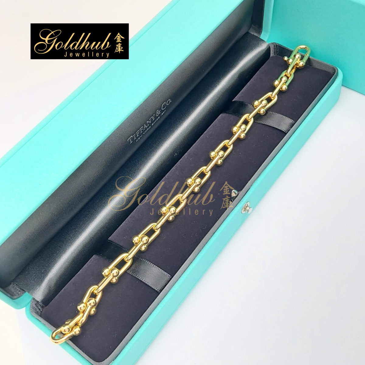 Tiffany HardWear Medium Link Bracelet in Yellow Gold