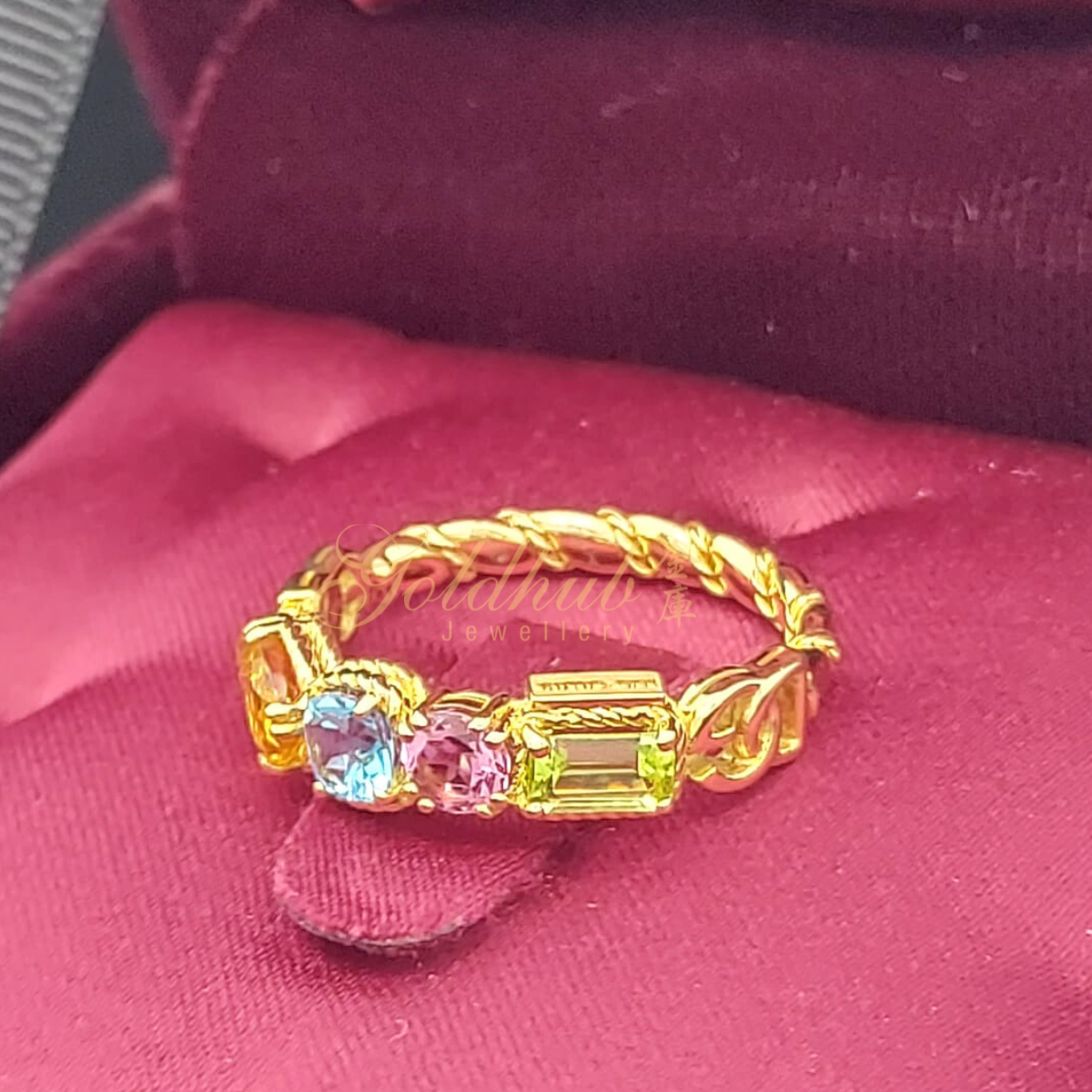 Dolce & Gabbana Multicolor Gemstones Ring in Yellow Gold