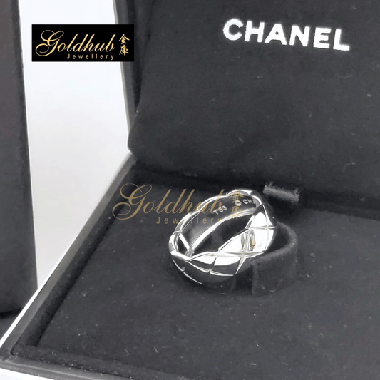 Chanel Coco Crush Quilted Motif, Small Version in White Gold, Size 53