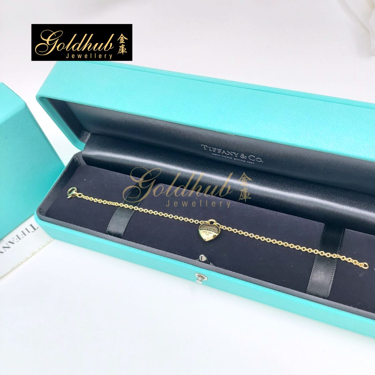 Tiffany & Co Return to Tiffany Full Heart Bracelet in Yellow Gold, Size M